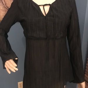 Very cute black blouse.